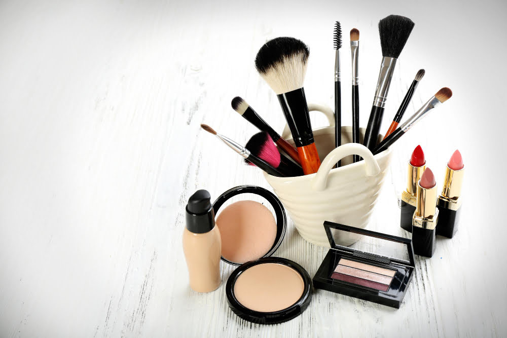 Organizing makeup products